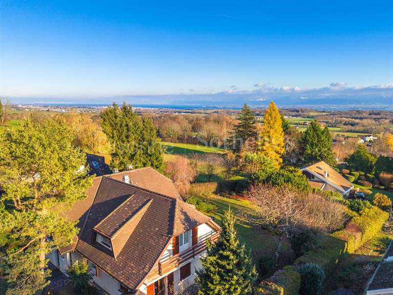 Maison Divonne-les-Bains - 4 chambres - 217m²