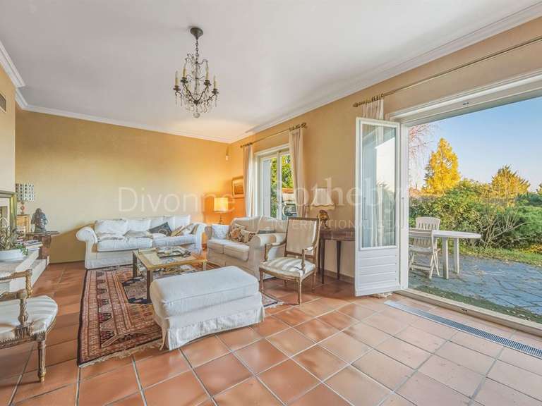 Maison Divonne-les-Bains - 4 chambres - 217m²