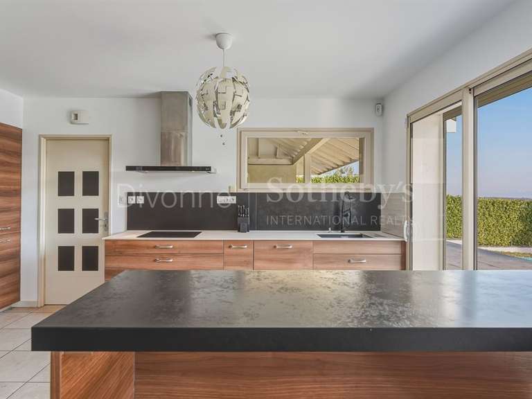 Maison Divonne-les-Bains - 4 chambres - 170m²