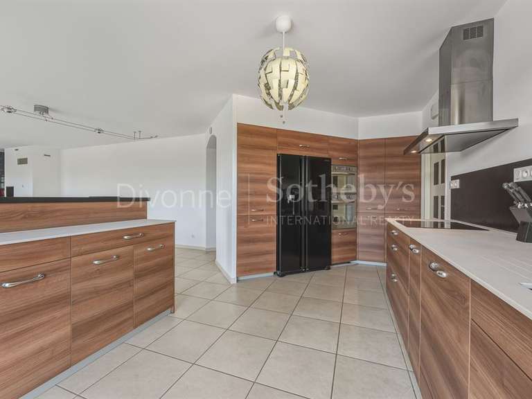 Maison Divonne-les-Bains - 4 chambres - 170m²