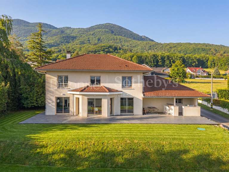 Maison Divonne-les-Bains - 4 chambres - 170m²