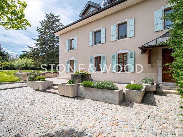 House Divonne-les-Bains - 5 bedrooms - 420m²
