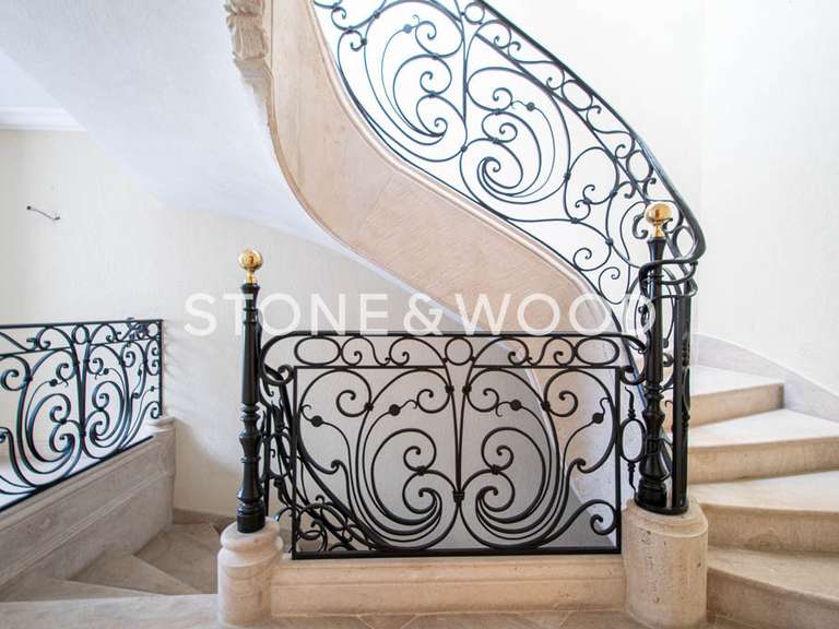 House Divonne-les-Bains - 5 bedrooms - 420m²