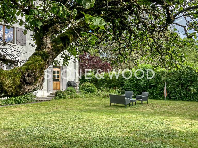 House Divonne-les-Bains - 5 bedrooms - 224m²