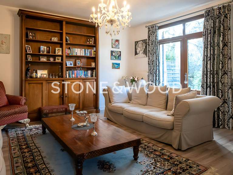 House Divonne-les-Bains - 5 bedrooms - 224m²