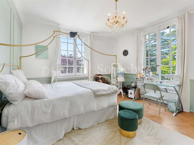 Maison Divonne-les-Bains - 5 chambres - 350m²