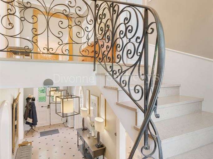 Maison Divonne-les-Bains - 5 chambres - 350m²