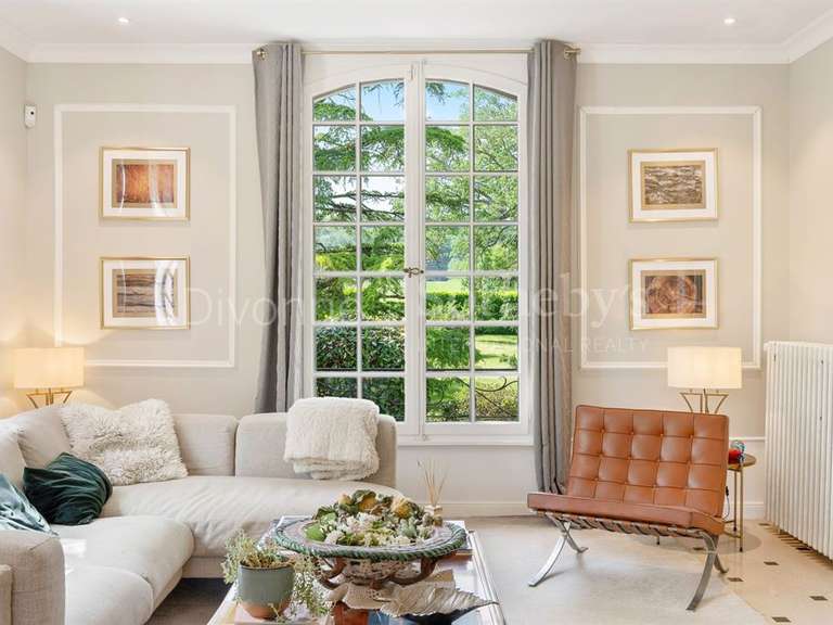 Maison Divonne-les-Bains - 5 chambres - 350m²