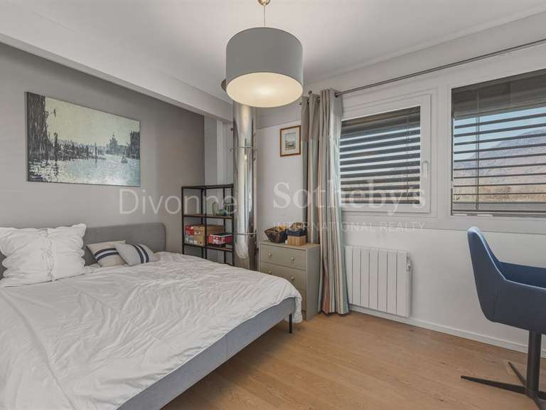 House Divonne-les-Bains - 5 bedrooms - 231m²