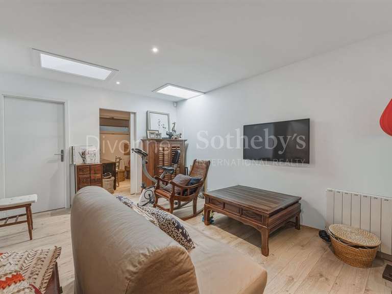 House Divonne-les-Bains - 5 bedrooms - 231m²