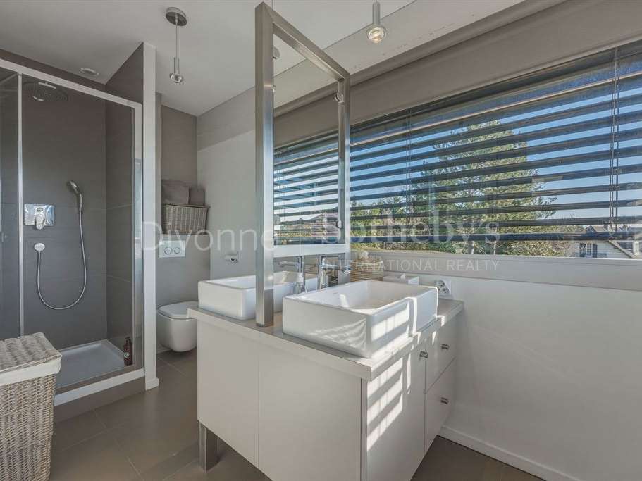 House Divonne-les-Bains