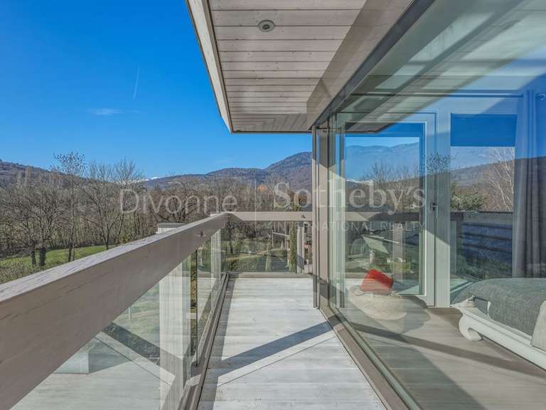 House Divonne-les-Bains - 5 bedrooms - 231m²