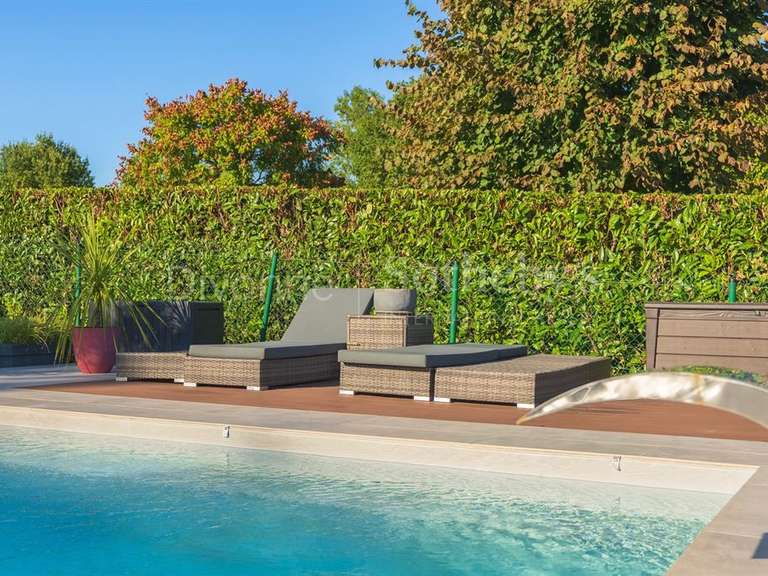 House Divonne-les-Bains - 5 bedrooms - 189m²