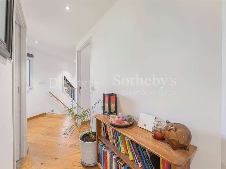 House Divonne-les-Bains - 5 bedrooms - 189m²