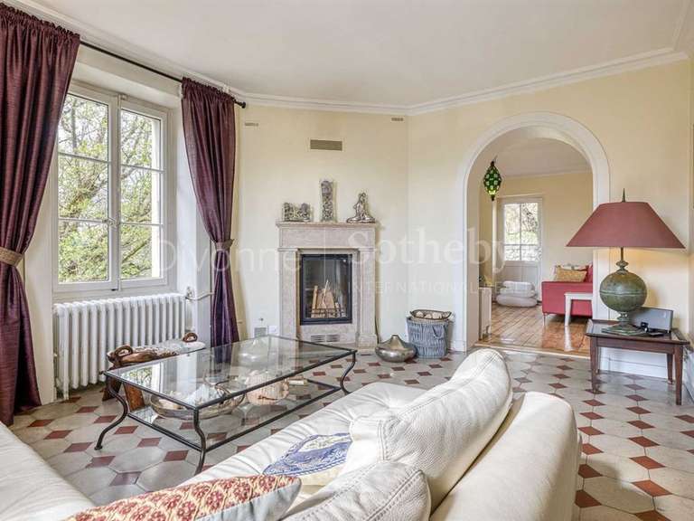 Maison Divonne-les-Bains - 5 chambres - 281m²