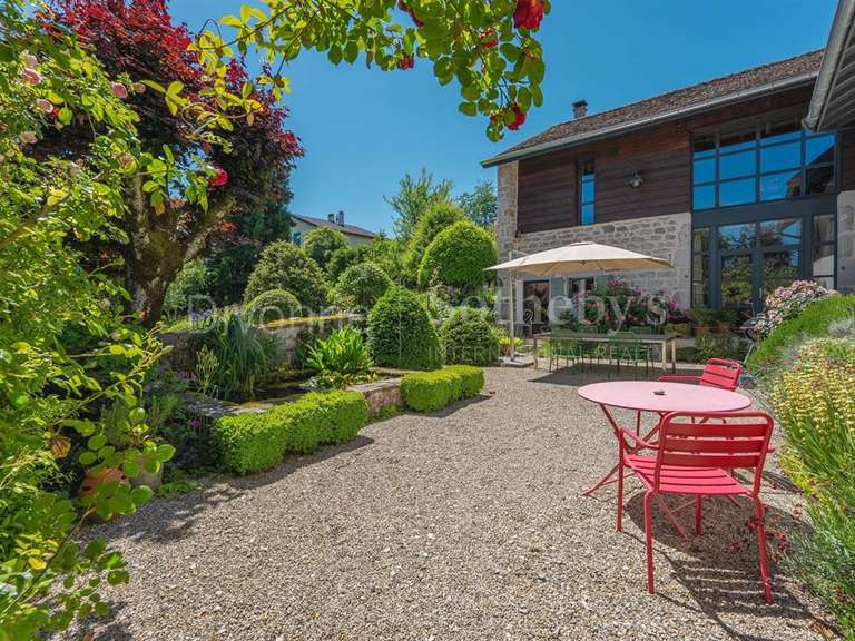 Maison Divonne-les-Bains - 5 chambres - 424m²