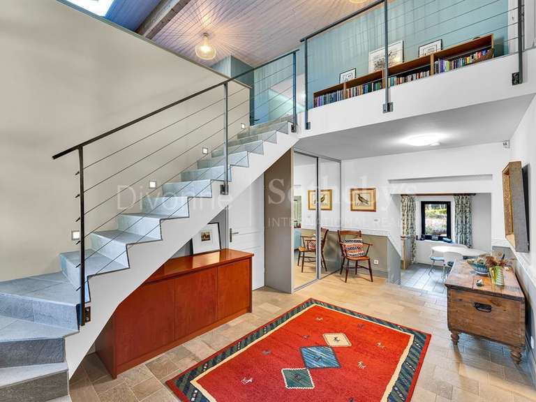 Maison Divonne-les-Bains - 5 chambres - 424m²