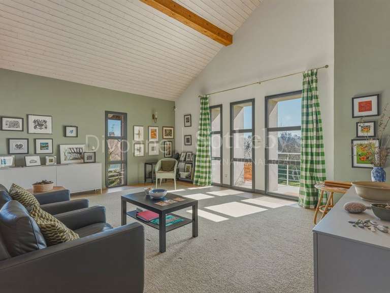 Maison Divonne-les-Bains - 5 chambres - 424m²