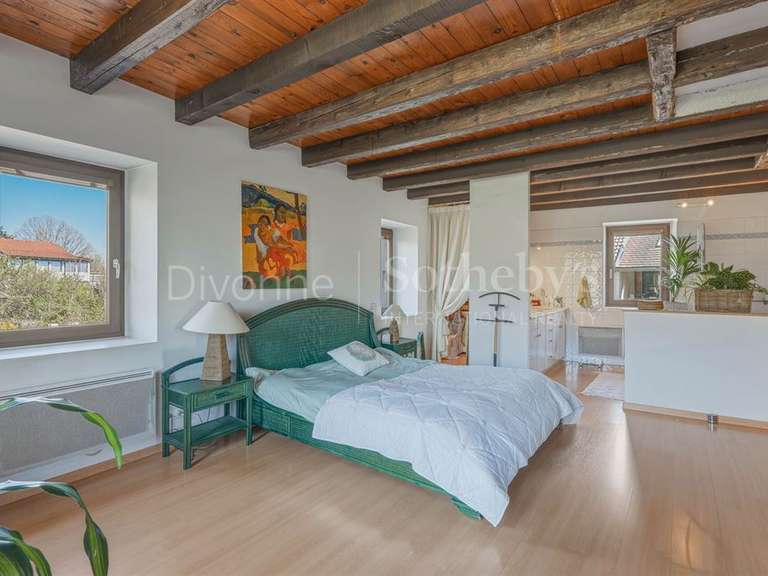 Maison Divonne-les-Bains - 3 chambres - 240m²