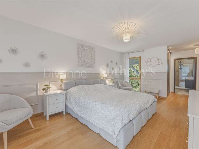 Maison Divonne-les-Bains - 5 chambres - 227m²