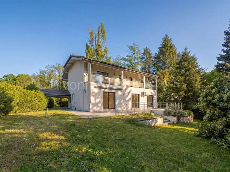 House Divonne-les-Bains - 5 bedrooms - 250m²