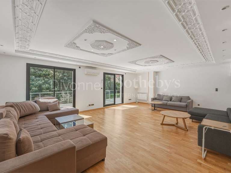 House Divonne-les-Bains - 5 bedrooms - 250m²