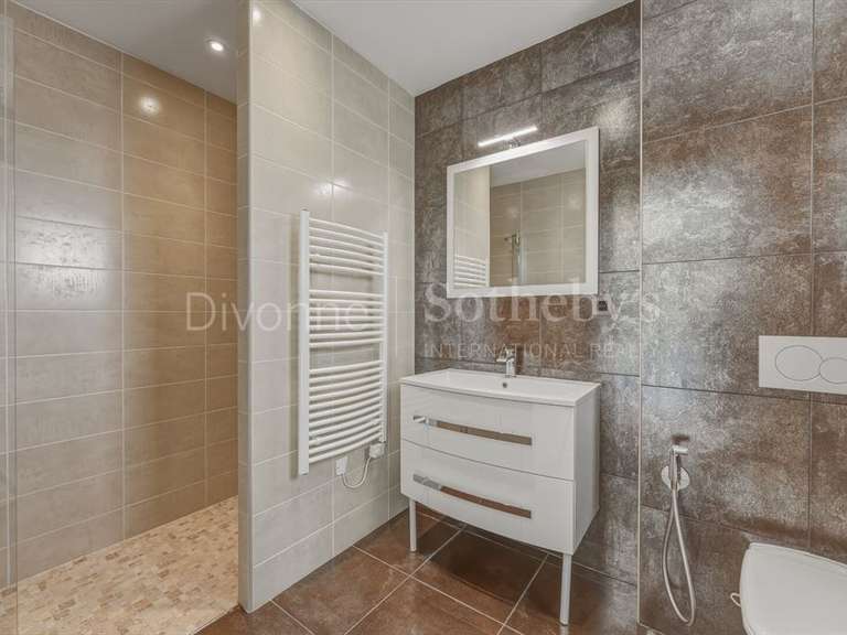 House Divonne-les-Bains - 5 bedrooms - 250m²