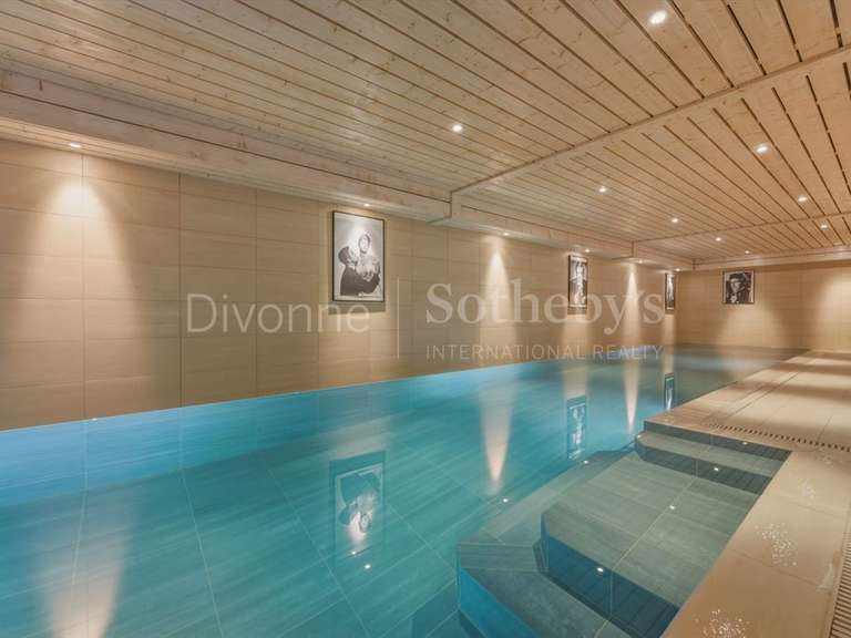 House Divonne-les-Bains - 4 bedrooms - 316m²