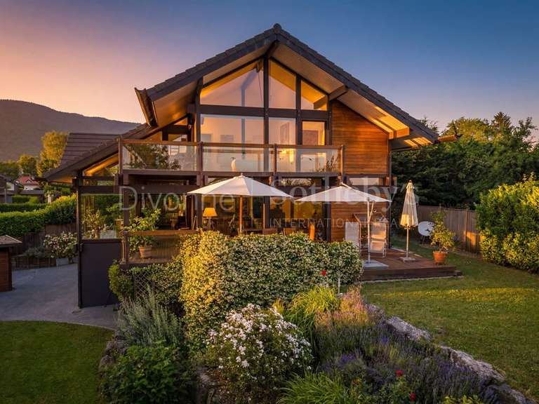 Maison Divonne-les-Bains - 4 chambres - 316m²