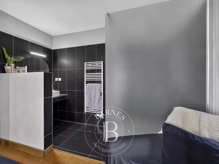 Maison Divonne-les-Bains - 4 chambres - 343m²
