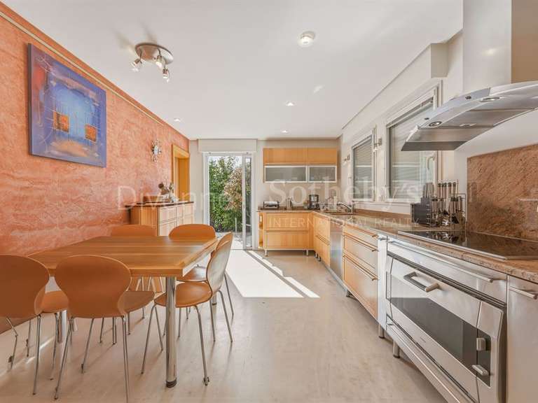 Maison Divonne-les-Bains - 5 chambres - 517m²