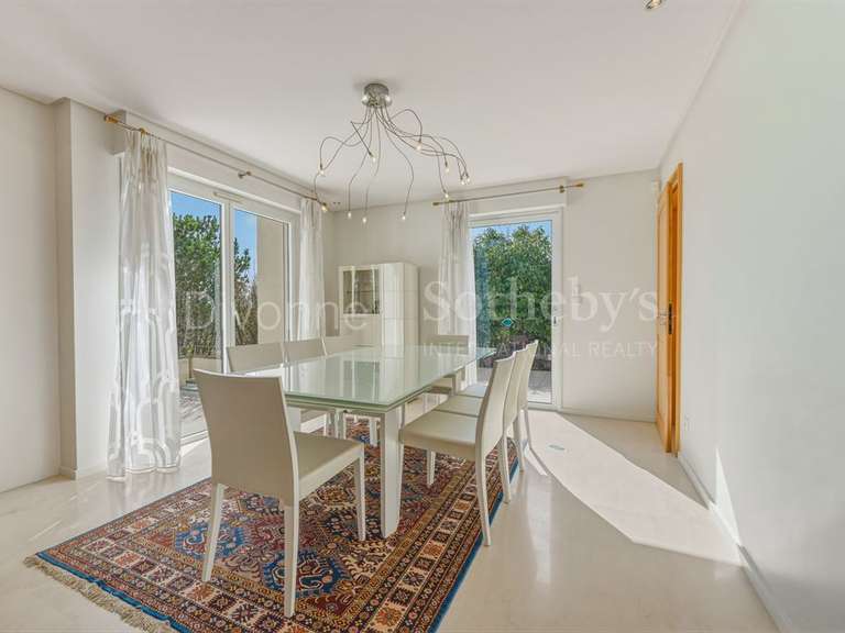 Maison Divonne-les-Bains - 5 chambres - 517m²