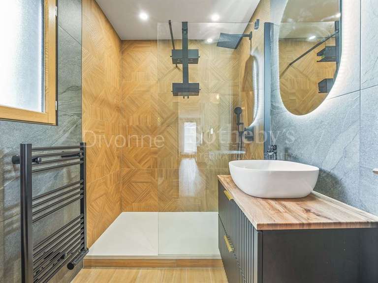 House Divonne-les-Bains - 5 bedrooms - 227m²