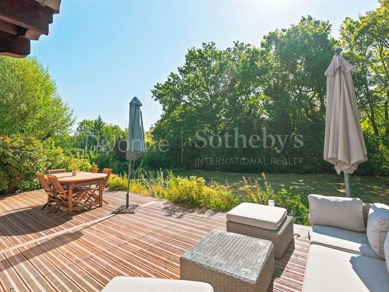 Maison Divonne-les-Bains - 5 chambres - 317m²