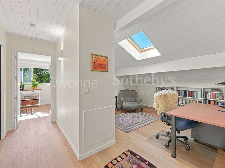 Maison Divonne-les-Bains - 5 chambres - 317m²
