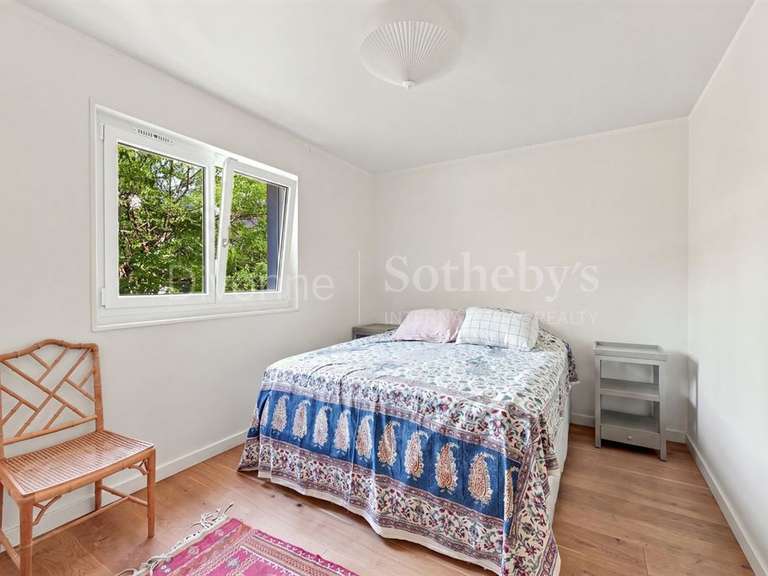 Maison Divonne-les-Bains - 5 chambres - 317m²
