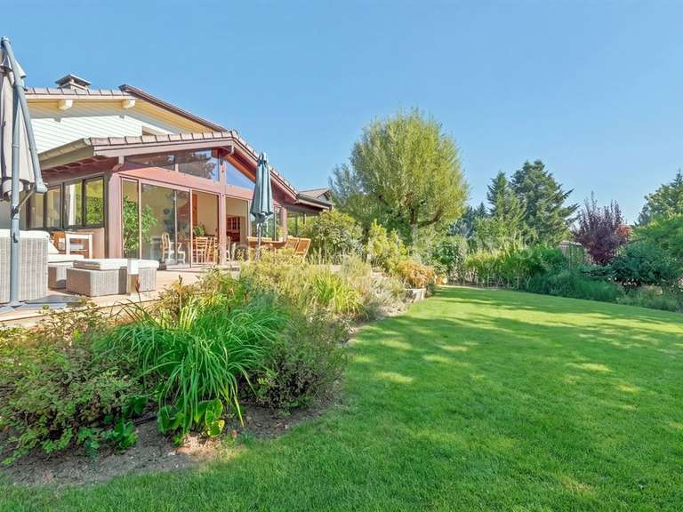 Maison Divonne-les-Bains - 5 chambres - 317m²