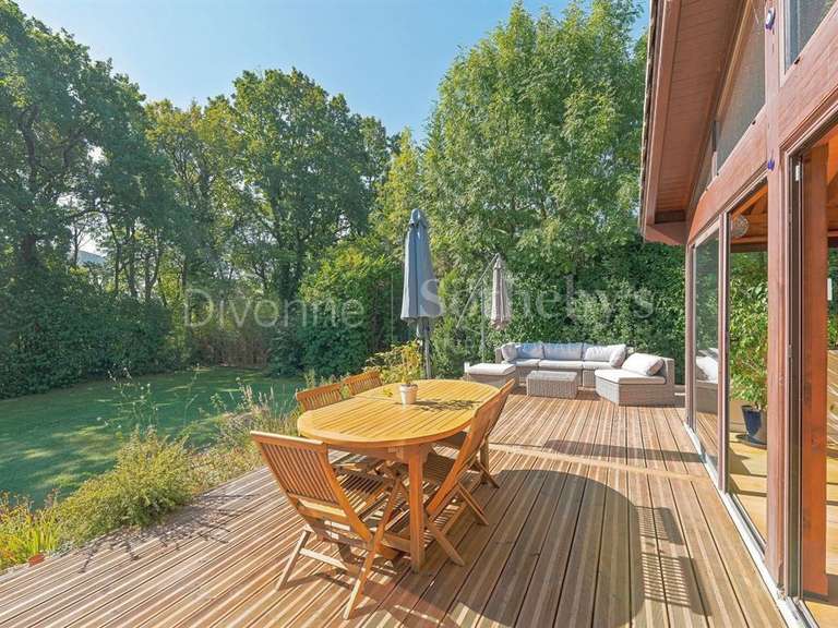 Maison Divonne-les-Bains - 5 chambres - 317m²