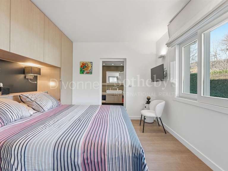 Maison Divonne-les-Bains - 4 chambres - 364m²