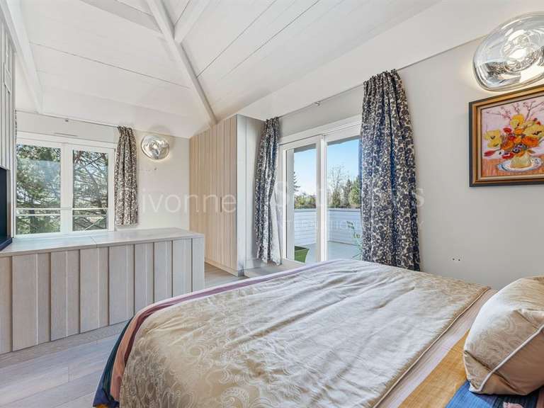 Maison Divonne-les-Bains - 4 chambres - 364m²