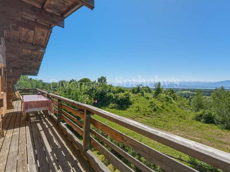 Maison Divonne-les-Bains - 2 chambres - 152m²