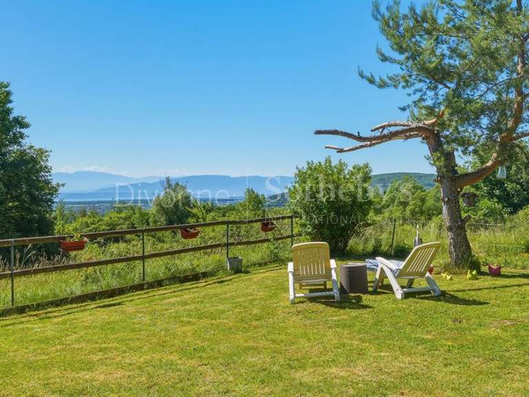 Maison Divonne-les-Bains - 2 chambres - 152m²