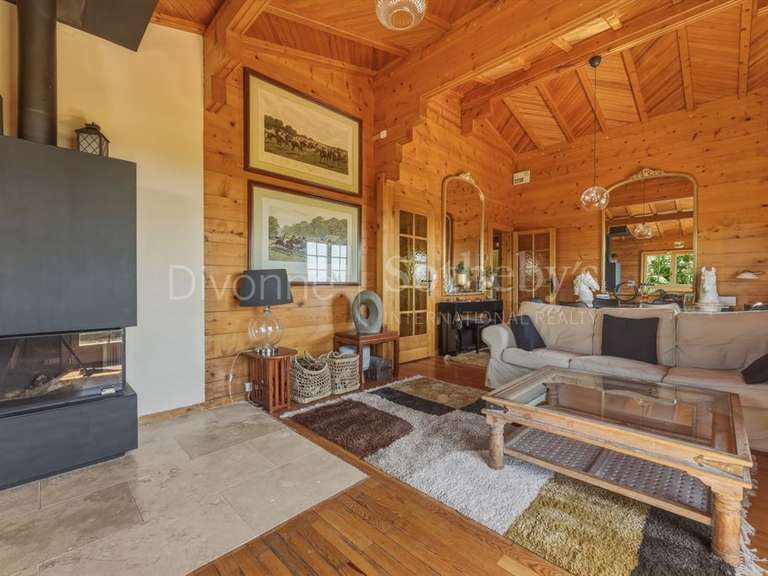 Maison Divonne-les-Bains - 2 chambres - 152m²