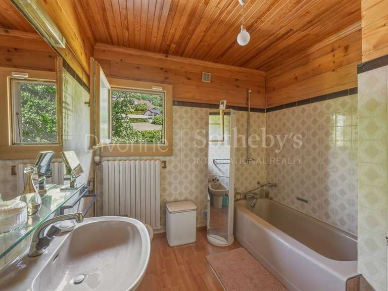 Maison Divonne-les-Bains - 2 chambres - 152m²