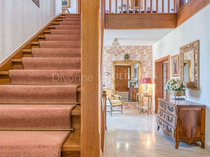Maison Divonne-les-Bains - 5 chambres - 320m²