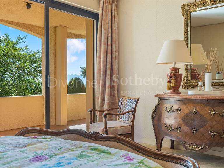 Maison Divonne-les-Bains - 5 chambres - 320m²