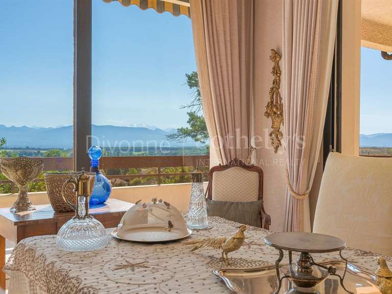 Maison Divonne-les-Bains - 5 chambres - 320m²