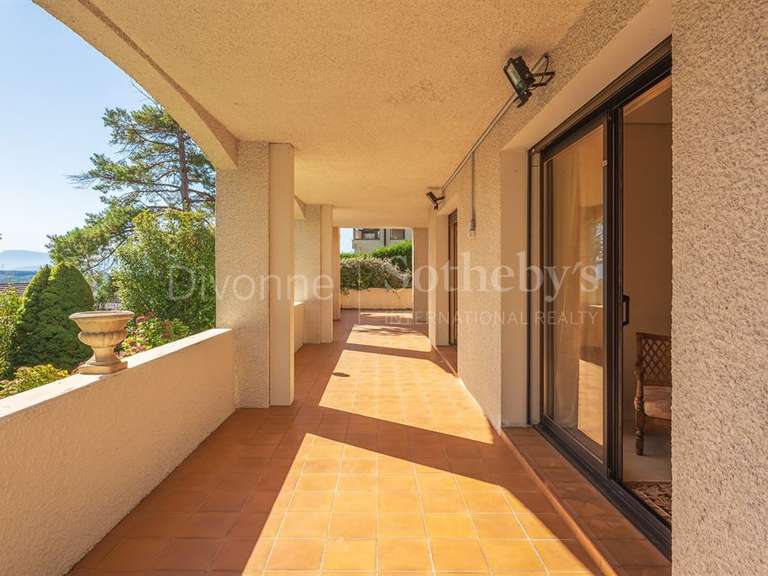 Maison Divonne-les-Bains - 5 chambres - 320m²