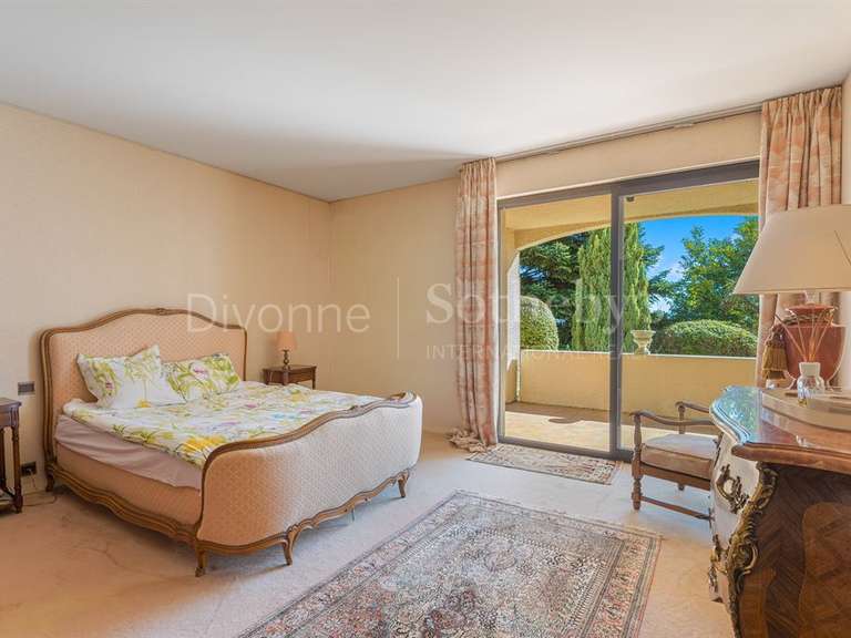 Maison Divonne-les-Bains - 5 chambres - 320m²