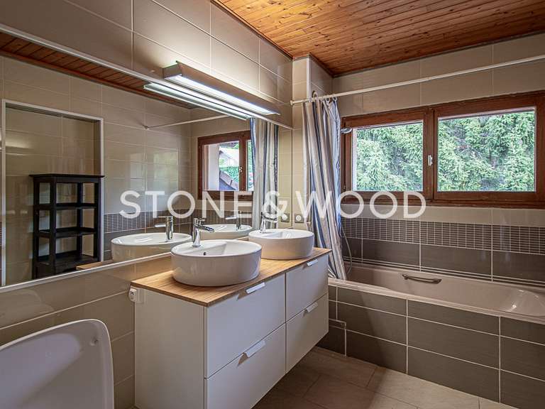 Maison Divonne-les-Bains - 6 chambres - 225m²